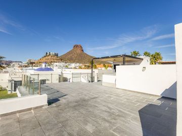 MARINA REAL , SAN CARLOS EN VENTA ESQUINA CON VISTA AL MAR