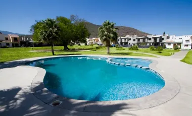CASA EN REMATE BANCARIO CAMPO SUR TLAJOMULCO DE ZUÑIGA