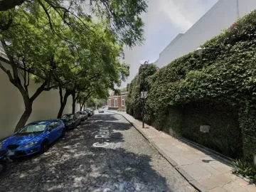 CASA EN SAN ANGEL, COYOACAN, CDMX. REMATE ADJUDICADO