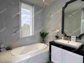 GRAND PENINSULA PARK SEMI FURNISH SIAP HUNI