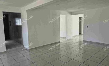 SE VENDE CASA NUEVA