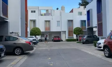 CASA EN VENTA EN VERGEL IZTAPALAPA CDMX