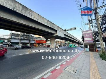 Three-story commercial building, 20 sq.wa. (approximately 80 sq.m.), near Prawet intersection, Sukhumvit 77 Soi, On Nut Road, Chalerm Phra Kiat R.9 Ro