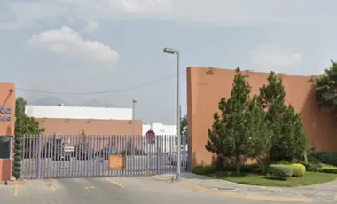 CASA EN CENTRIKA DEL LAGO, MONTERREY, NUEVIO LEON. REMATE ADJUDICADO