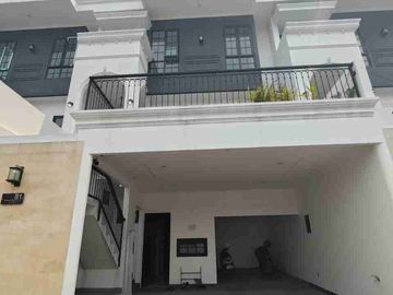 Di jual Luxury 4 lantai  Modern House Pejaten Barat, Siap Huni   Strategis
