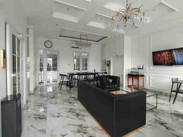 Di jual Luxury 4 lantai  Modern House Pejaten Barat, Siap Huni   Strategis