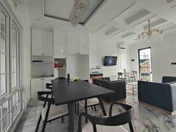 Di jual Luxury 4 lantai  Modern House Pejaten Barat, Siap Huni   Strategis