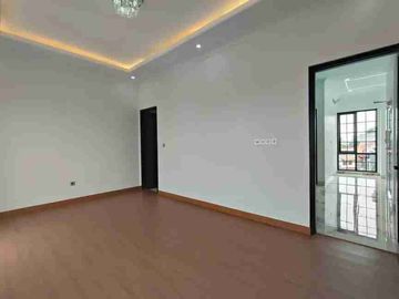 Di jual Luxury 4 lantai  Modern House Pejaten Barat, Siap Huni   Strategis