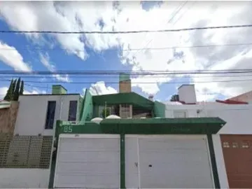 VENTA DE CASA EN COLONIA NUEVA CHAPULTEPEC MORELIA MICHOACAN