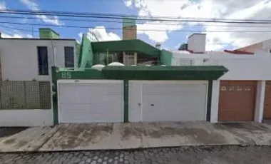 VENTA DE CASA EN COLONIA NUEVA CHAPULTEPEC MORELIA MICHOACAN