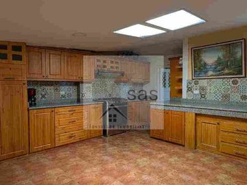 SE RENTA CASA GRANDE EN EL CAMPO - CARMEN DE SININCAY- CUENCA