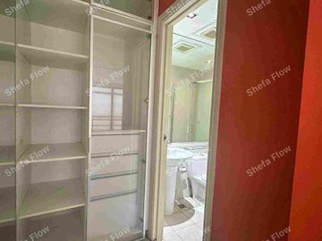 1BR Loft Condo for Sale | 48th Floor Unobstructed View | Gramercy Residences Makati