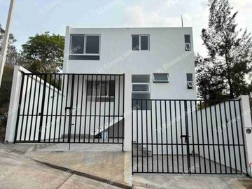 Casa en Renta NUEVA en el fracc. morada  de quetzal