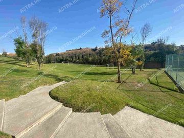 VENTA DE TERRENO EN LOMAS DE LA TOSCANA, SONATA, LOMAS 1, ALBERCA, CANCHAS