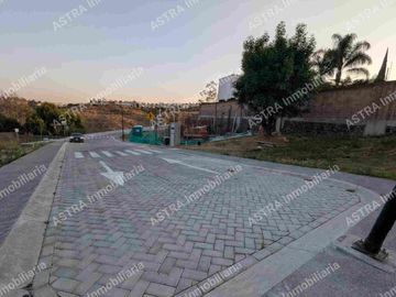 VENTA DE TERRENO EN LOMAS DE LA TOSCANA, SONATA, LOMAS 1, ALBERCA, CANCHAS