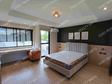 Ready for occupancy Spacious Townhouse in Town and Country executive Marcos hiway
