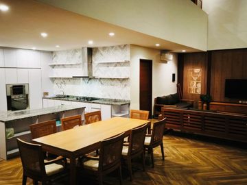 Villa Modern Taman Sari Kerobokan badung