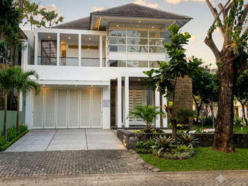 Dijual Rumah Hook Siap Huni Lokasi Diamond Hill Citraland Surabaya