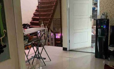 Rumah 2 Lantai drngan Rooftop di Kebon Nanas Jakarta Timur