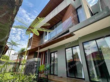 RUMAH Hook BARU GRESS MEWAH JALAN BESAR MANYAR KERTOADI