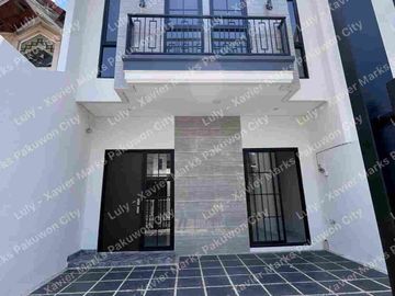 Dijual Rumah Gress 2 Lantai Pantai Mentari Kenjeran SHM+IMB KT4+1 KM 3+1 Sanitari Toto Hadap Timur Bonus Tandon atas dan pompa dorong