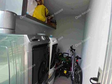 VENTA DE CASA RECIEN REMODELADA EN JACARANDAS
