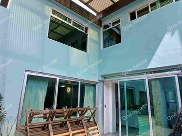 VENTA DE CASA RECIEN REMODELADA EN JACARANDAS