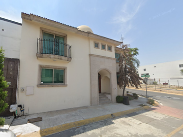 CASA EN VENTA EN NUEVO LEON MONTERREY COMBRES DE ELITE