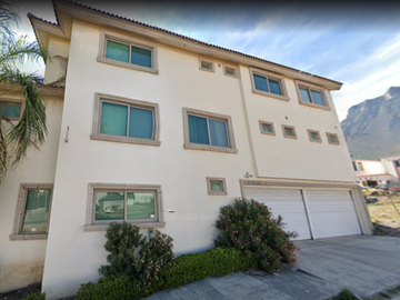 CASA EN VENTA EN NUEVO LEON MONTERREY COMBRES DE ELITE