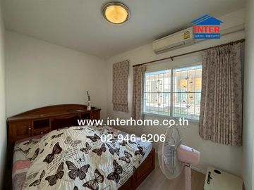 Two-story townhome, 18.7 sq.wah, Pleno Ratchaphruek-Rama 5 Village, Bang Kruai-Sai Noi Road, Nakhon In Road, Mueang Nonthaburi, Nonthaburi.