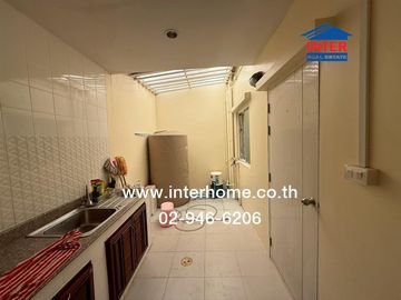 Two-story townhome, 18.7 sq.wah, Pleno Ratchaphruek-Rama 5 Village, Bang Kruai-Sai Noi Road, Nakhon In Road, Mueang Nonthaburi, Nonthaburi.
