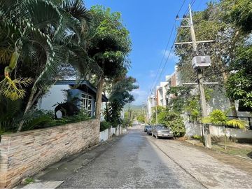 Freehold condo for sale in Prime area at Bophut, Koh samui