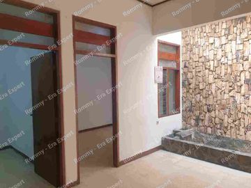 Dijual Rumah 1,5 Lantai Bagus dekat Akses Tol di Kayu Putih Rawamangun Jakarta Timur