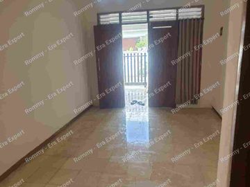 Dijual Rumah 1,5 Lantai Bagus dekat Akses Tol di Kayu Putih Rawamangun Jakarta Timur