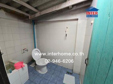 Single-story house, 61 sq.wa., located at Soi Phaholyothin 54/1, Intersection K2-6, Phaholyothin Road, Phaholyothin-Ploemsin Road, Bang Khen District,