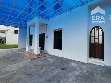 RUMAH BARU 2 LANTAI DIJUAL DI SOLO SELATAN  DEKAT PASAR TELUKAN