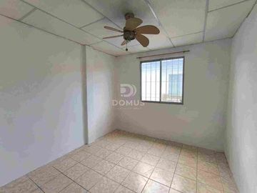 VENTA CASA AMPLIA