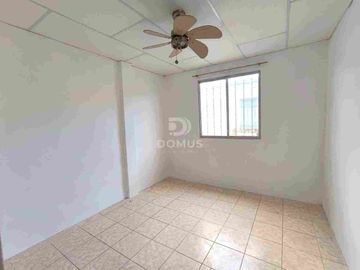 VENTA CASA AMPLIA