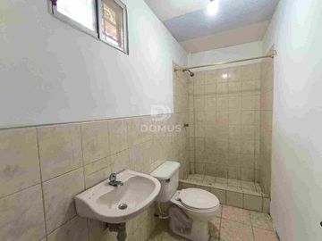 VENTA CASA AMPLIA