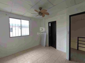 VENTA CASA AMPLIA
