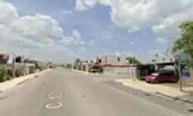 CASA EN LOS HEROES, MERIDA, YUCATAN. REMATE ADJUDICADO
