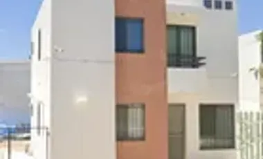 CASA EN LOS HEROES, MERIDA, YUCATAN. REMATE ADJUDICADO