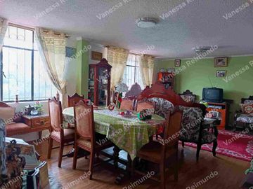 Vendo propiedad rentera sector La Tola