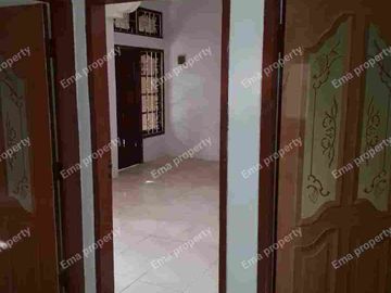 Dijual rumah siap huni di Pandugo Rungkut