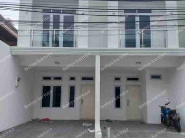 RUMAH DIJUAL 2 LANTAI BAGUS DAN MURAH LOKASI NYAMAN DAN SEJUK CIPINANG JAKARTA TIMUR