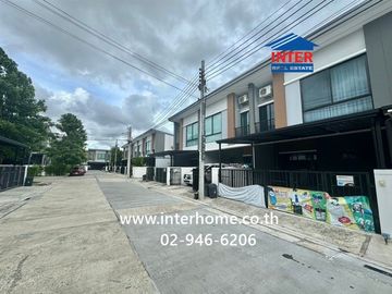 Two-story townhome, 18.5 sq.wah, Unio Phetkasem 110 Village, Soi Phetkasem 110, Phetkasem Road, Nong Khaem District, Bangkok.