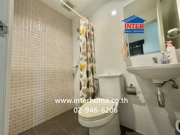 Two-story townhome, 18.5 sq.wah, Unio Phetkasem 110 Village, Soi Phetkasem 110, Phetkasem Road, Nong Khaem District, Bangkok.