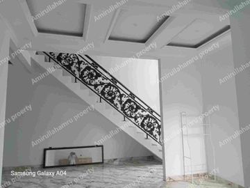 Depok Rumah Gaya Classic  eropa modern terlaris. Mewah exclusive elegant