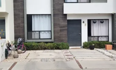 Casa residencial en venta en Cañadas del Arroyo, Corregidora