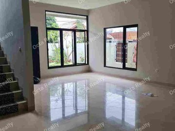 Di Jual Rumah Baru Hook 2 Lantai Asri Nyaman dan Strategis di PTB Duren Sawit Jakarta Timur